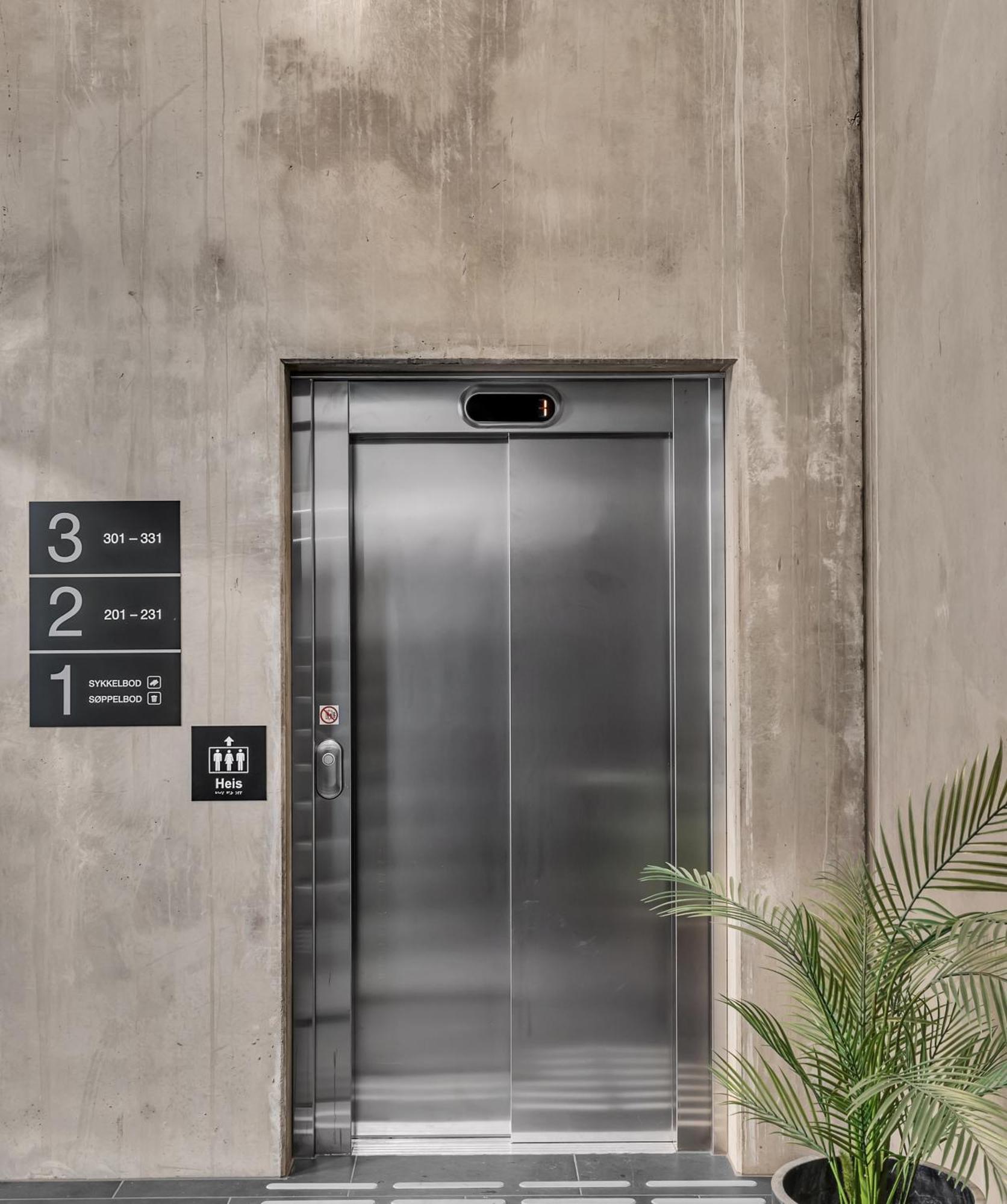 Totalapartments Stakkevollvegen Studio ทรอมโซ ภายนอก รูปภาพ